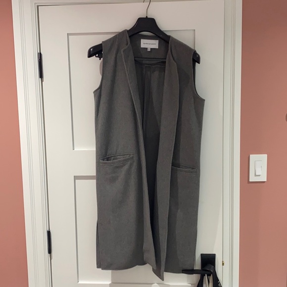 Long grey structured vest - Picture 1 of 1